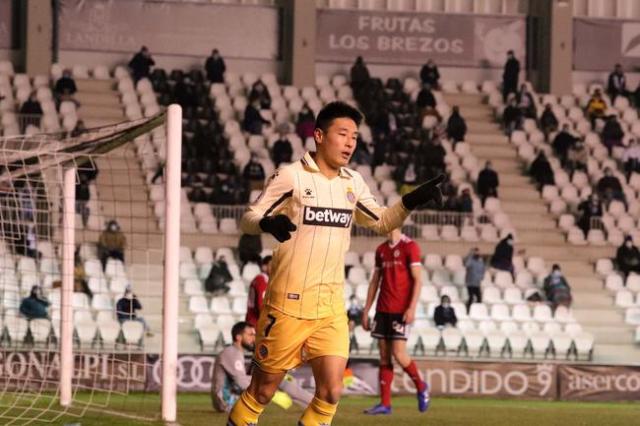 开云体育APP下载-武磊破球荒创造三大纪录 告别阴霾新年收获好彩头